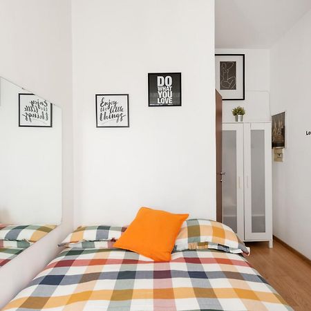 Central Little Basic Apartment Rome Exterior photo