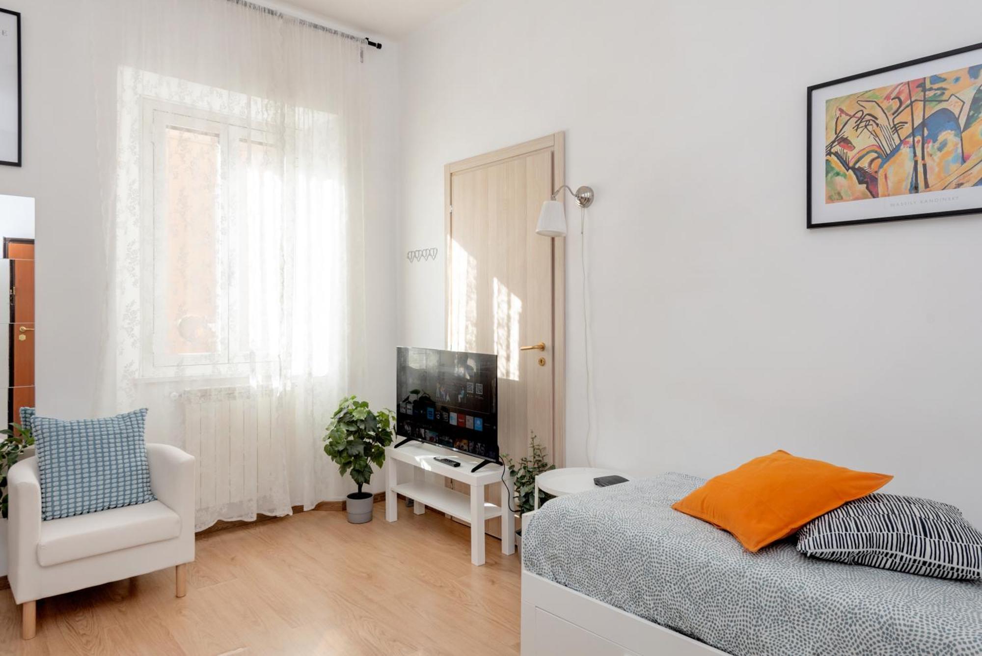 Central Little Basic Apartment Rome Exterior photo